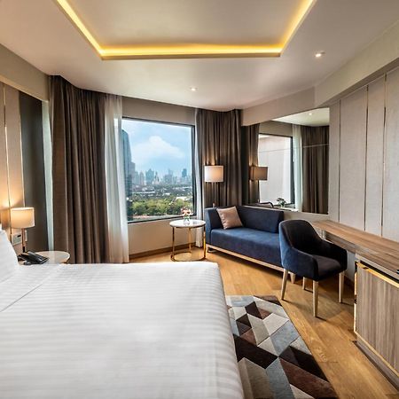 Rembrandt Hotel Бангкок Экстерьер фото