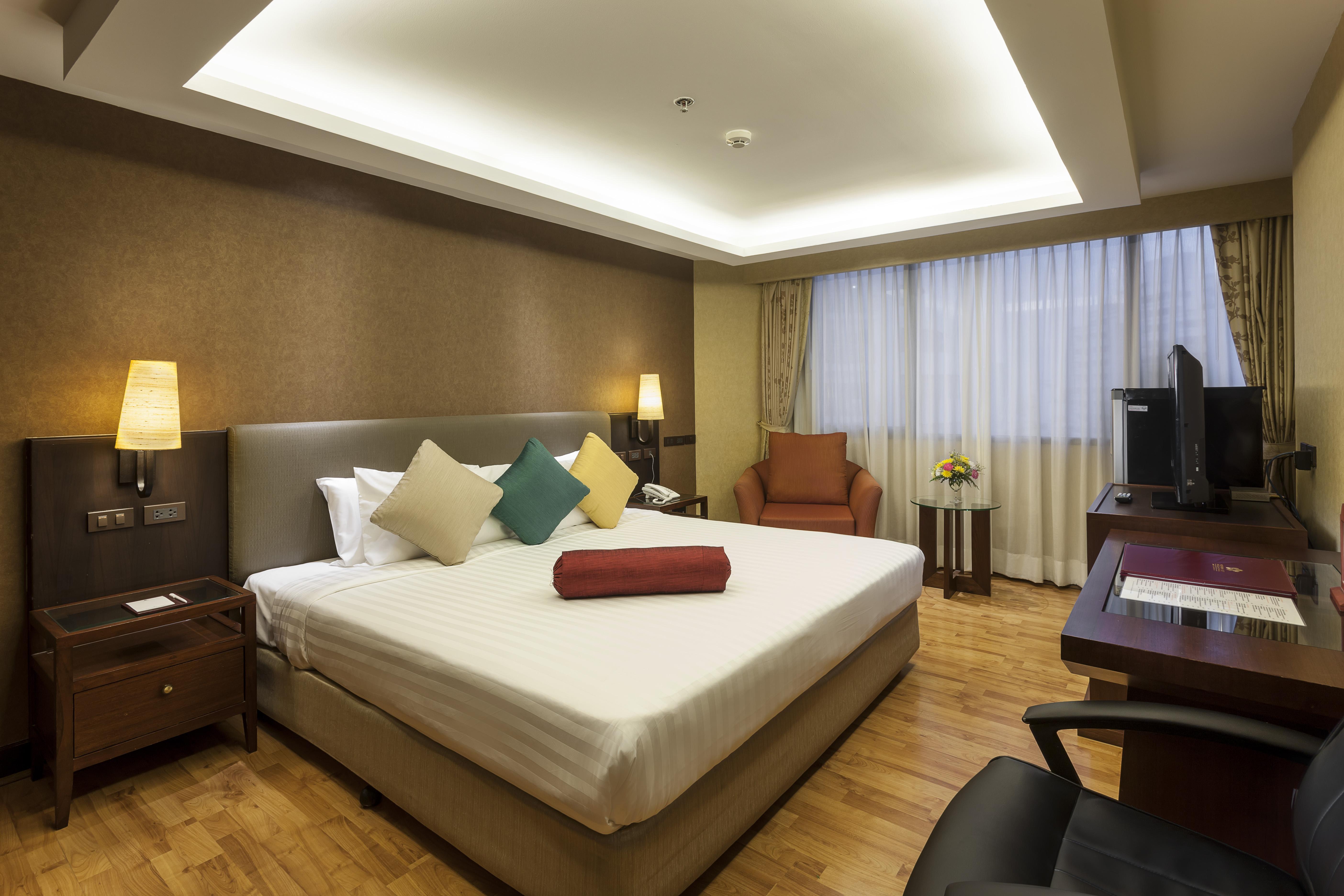 Rembrandt Hotel Бангкок Экстерьер фото