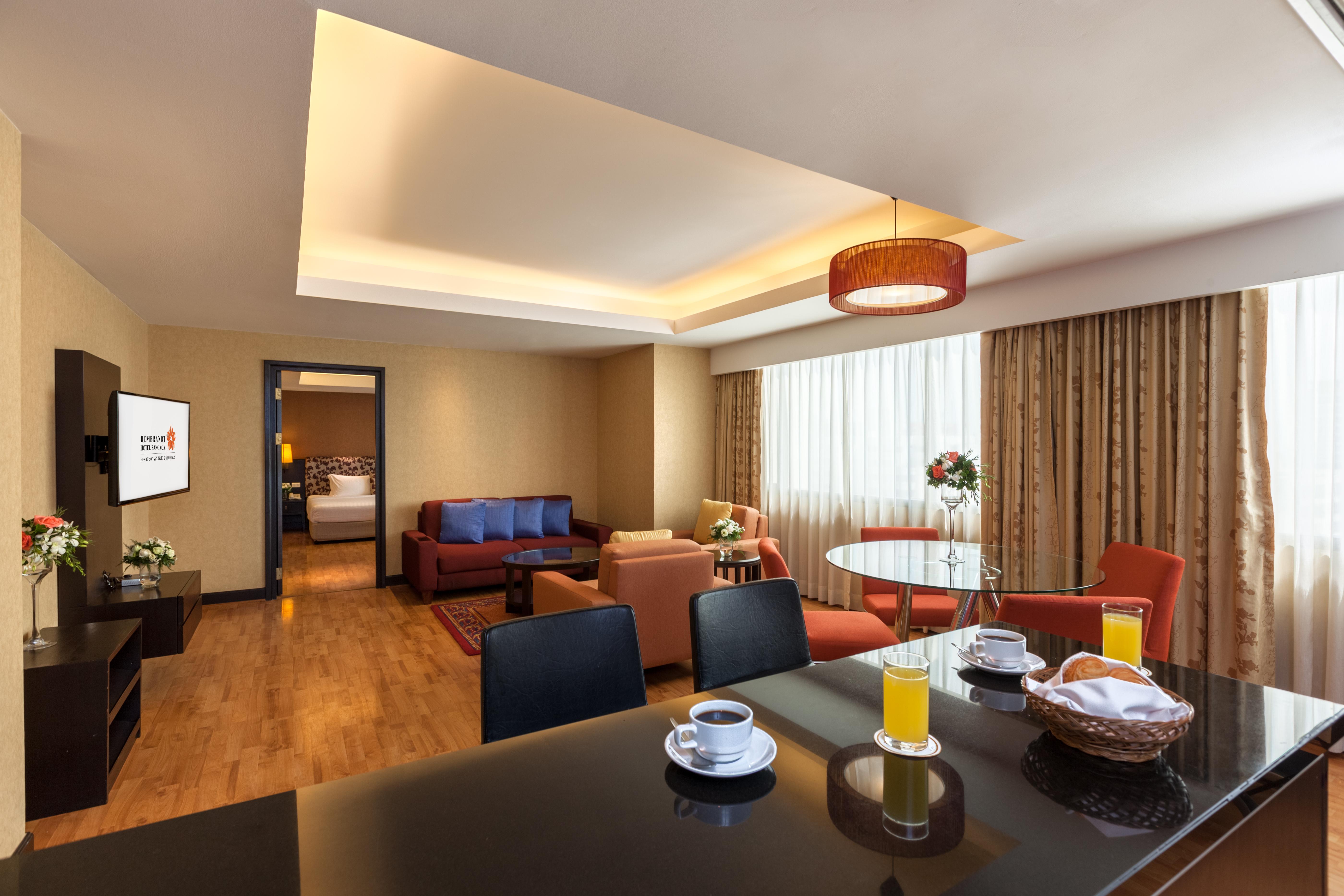 Rembrandt Hotel Бангкок Экстерьер фото